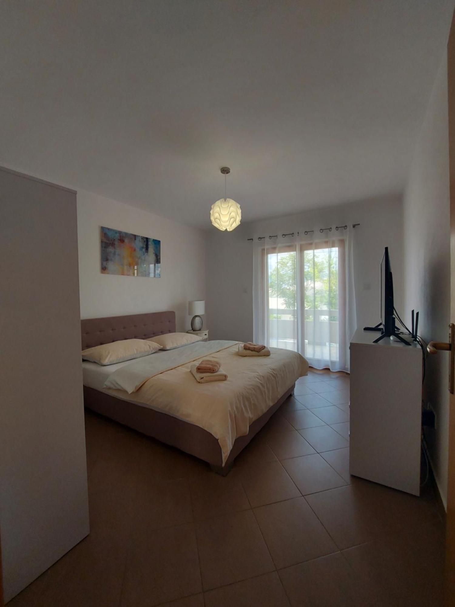 Apartment Spomax *